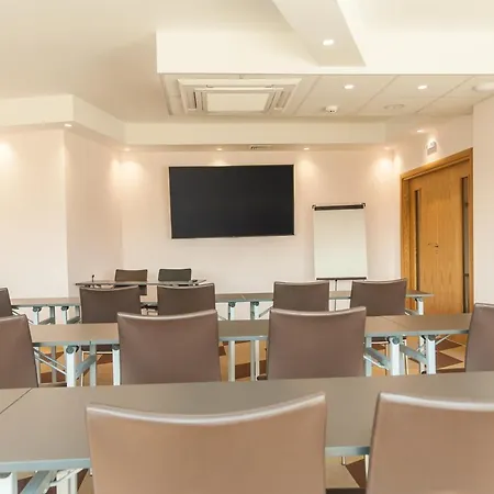 Ξενοδοχείο Amiral 4*