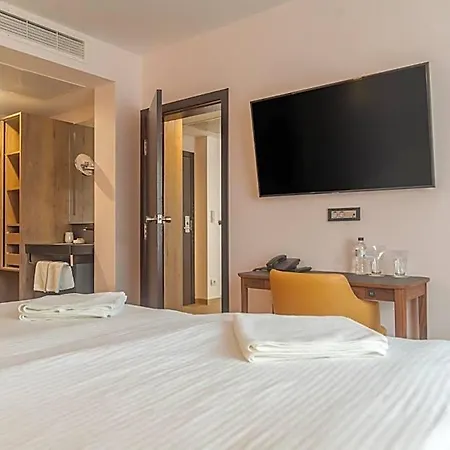 Amiral Готель 4*